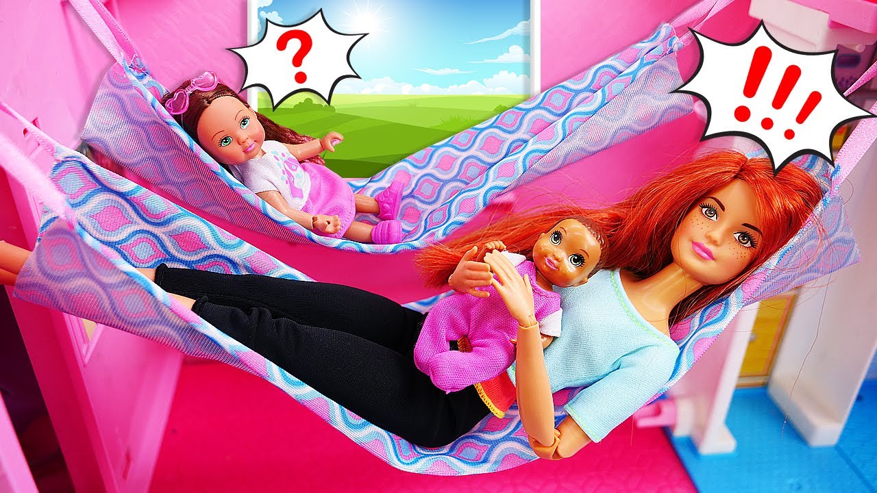 Uma casa sobre rodas! Um dia com a Barbie boneca e o Ken! Historinha infantil