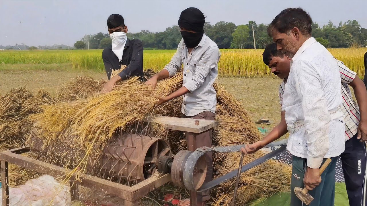 बारिश आने से पहले हमें धान को जल्द से जल्द मशीन लगाकर पीटना होगा 😱 |Kishan Antpur Vlogs 🙏🙏
