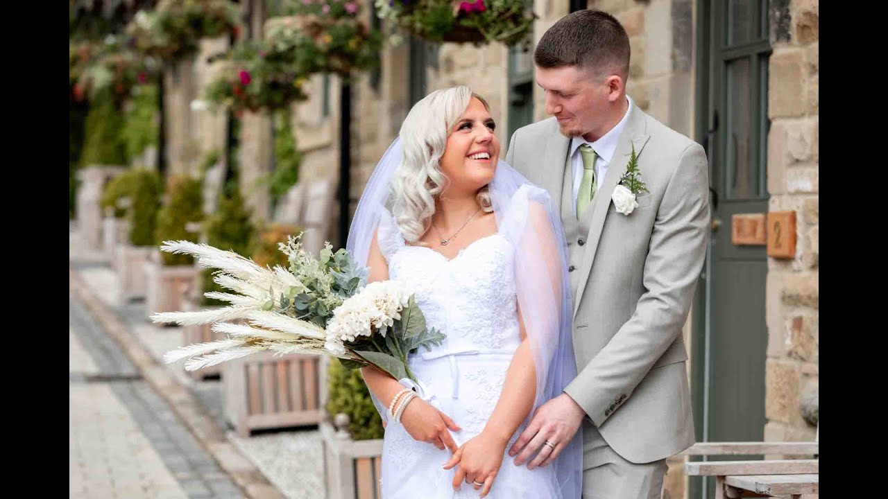 ABIGAIL & LEEVAN | BLACK HORSE BEAMISH | MICHAEL WILKINSON PHOTOGRAPHY