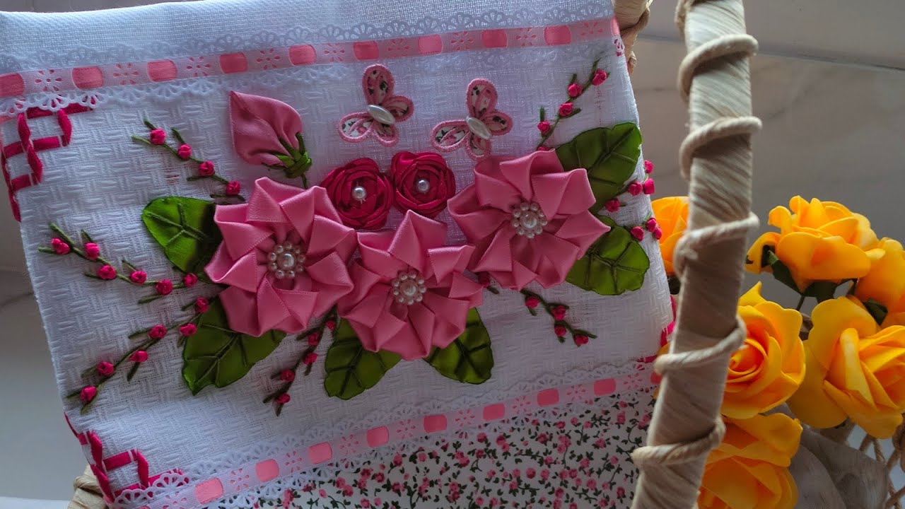 Flor de cetim delicada pra toalhas modelo 538
