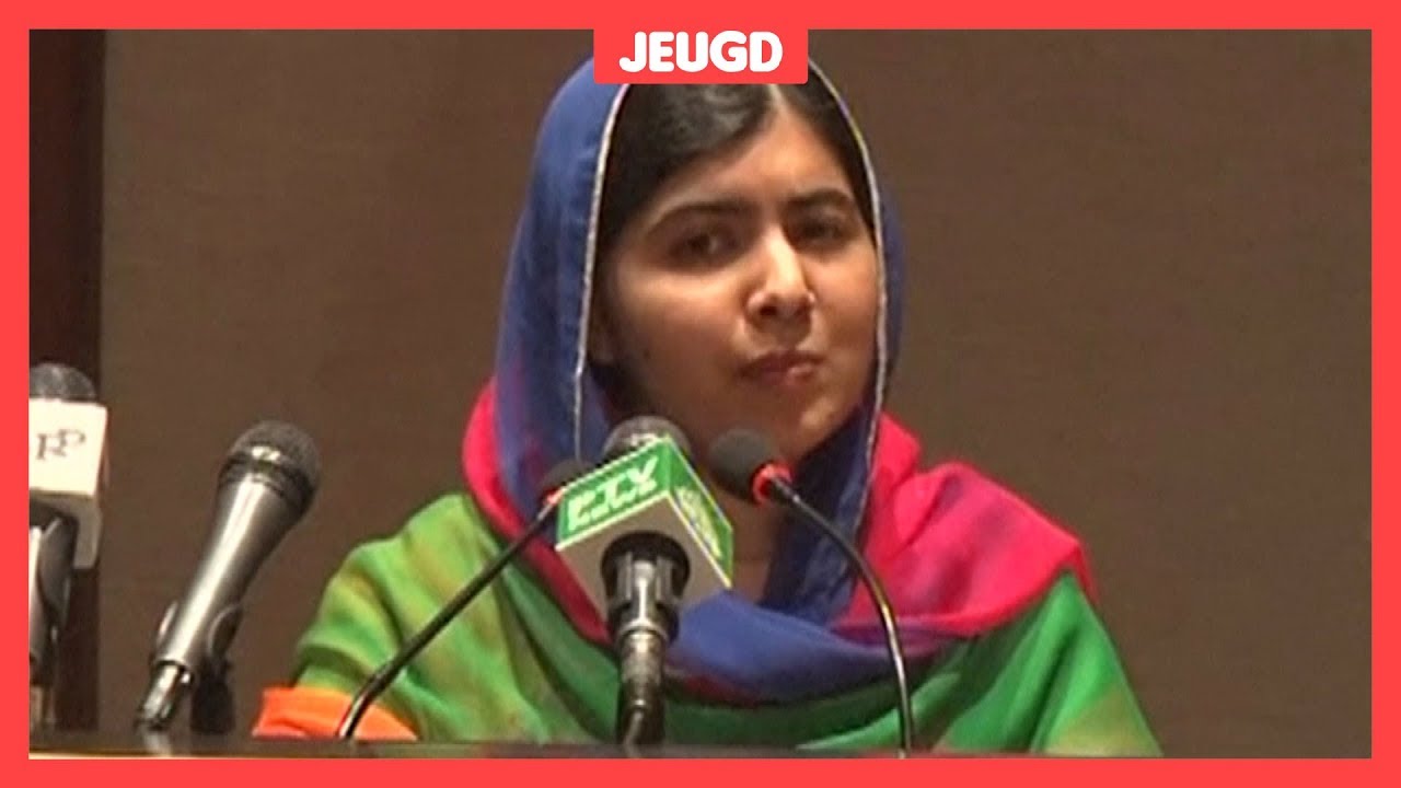 Malala overleefde een aanslag en is weer in haar eigen land