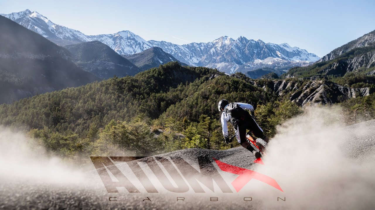 BH ATOMX CARBON  |  A NEW ERA
