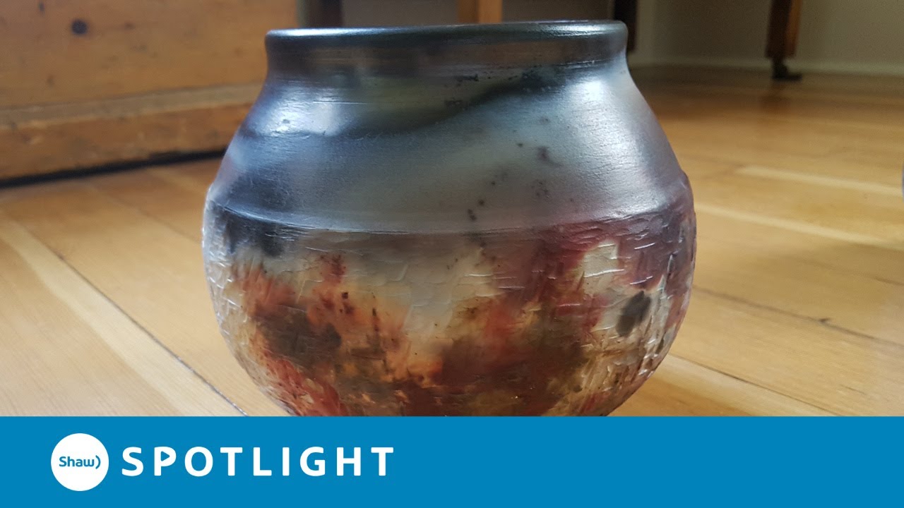 Pottery Art Using Barrel-Firing Technique