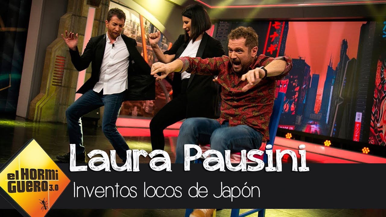 El Monaguillo enseña a Laura Pausini la máquina de ejercitar la pelvis - El Hormiguero 3.0