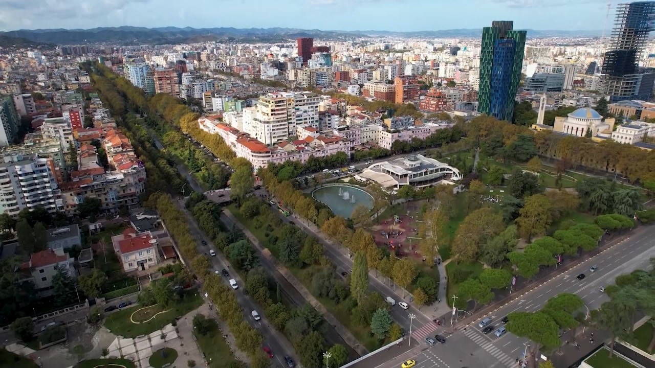 Tv Klan - Gratë në Shqipëri jetojnë 4 vite më shumë se burrat