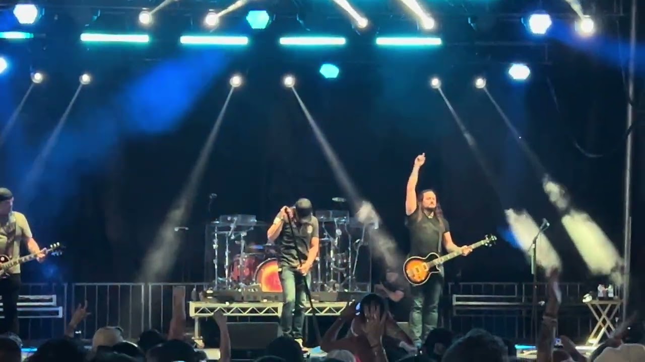 @3doorsdown - Loser live @ Patriots Fest May 18, 2024 Naperville, Illinois