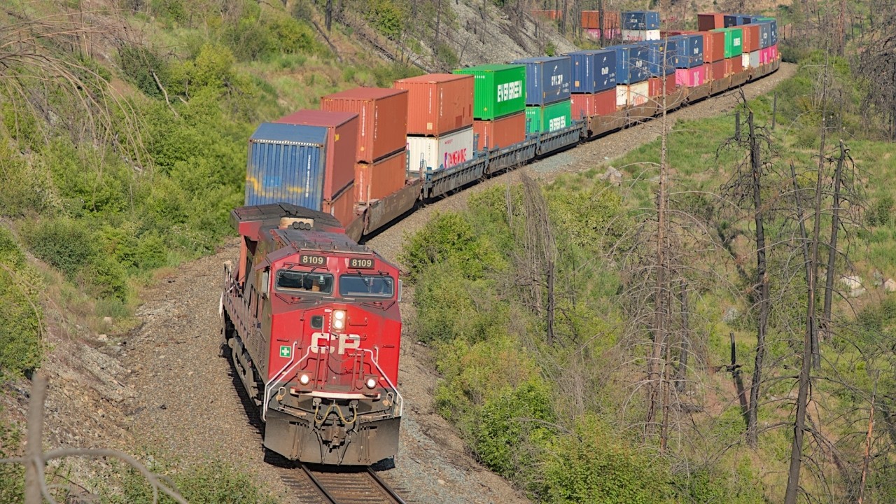 Through The Burn Zone! Fraser & Thompson Canyon Railfanning