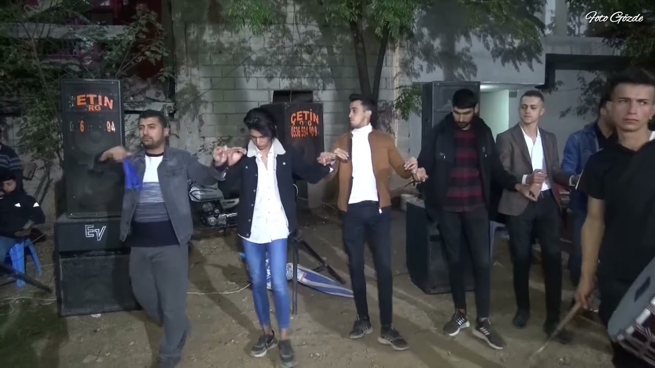 Beyoğlu düğünleri  orkestra çetin düz halay özyırtıcı ailelerinin düğün töreni foto gözde Türkoğlu