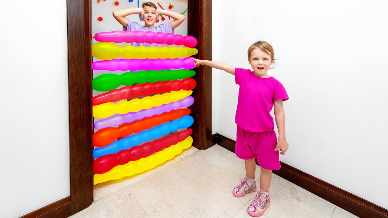 Balloon Playtime Fun with Vania Mania Kids!
