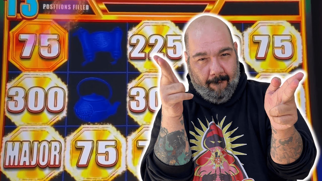 I HIT A JACKPOT ON TOP OF A MAJOR JACKPOT!!!!!!