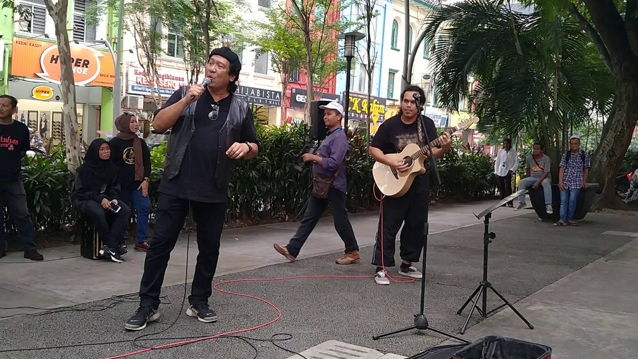 🔴Roy Busking dengan Sentuhan Buskers [Ratna Ku]