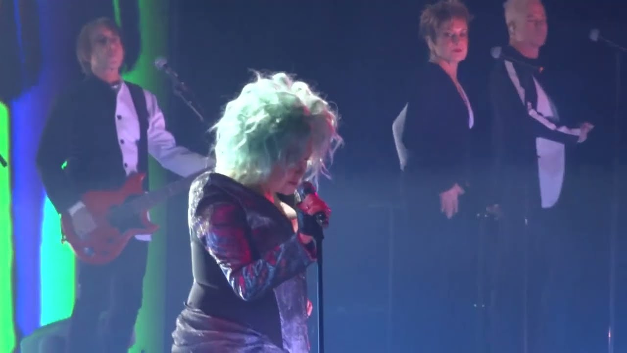 SHE BOP -  CYNDI LAUPER LIVE AT ROD LAVER ARENA MELBOURNE 2.4.25.