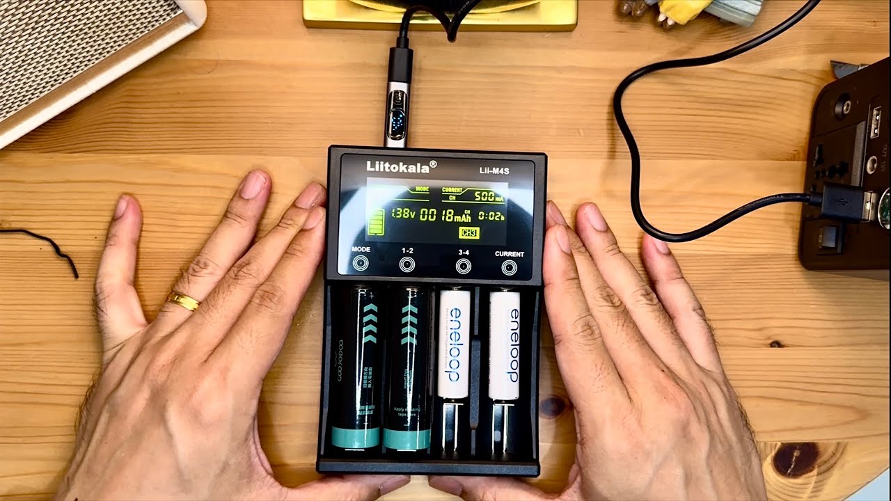 Liitokala Lii-M4S Battery rechargeable Charger Unboxing Test | asmr.anson