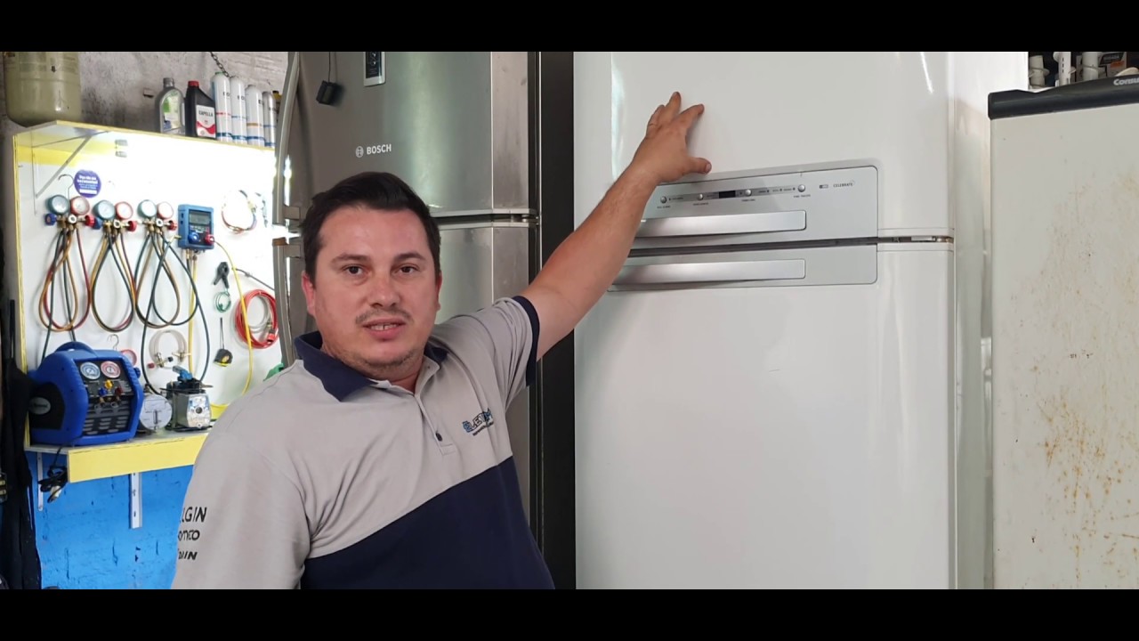 Refrigerador Electrolux DF46  (porta do freezer suando e substituição da placa