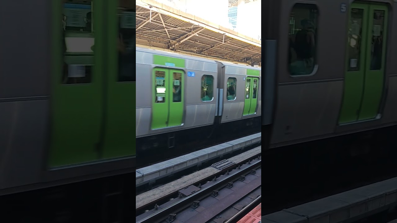トウ01編成