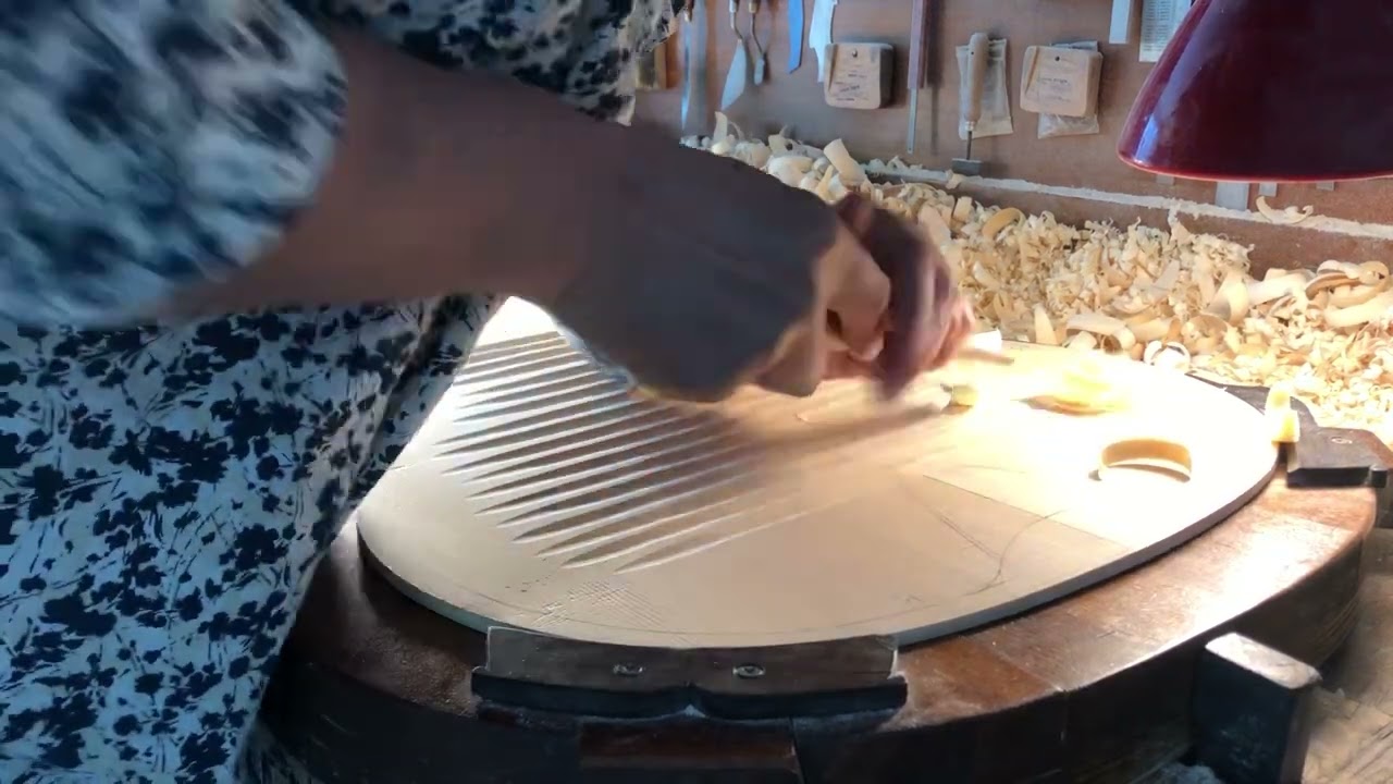 Carving Cello Top Plate Master Din&ccedil;ay G&uuml;len&ccedil; & M.A.D Fine Violins
