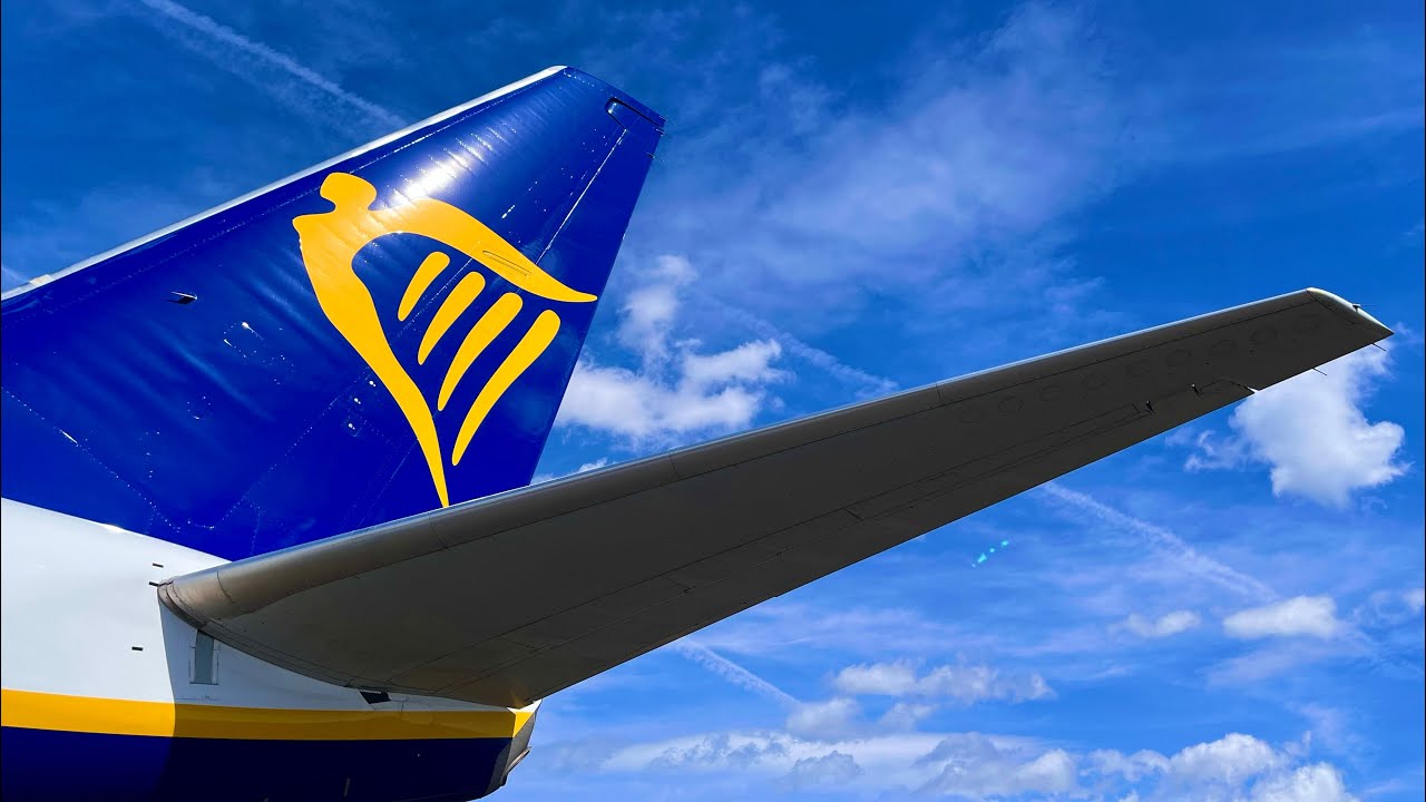 🇵🇹 Porto ✈︎ Clermont-Ferrand 🇫🇷 | Ryanair B737 [FLIGHT REPORT]