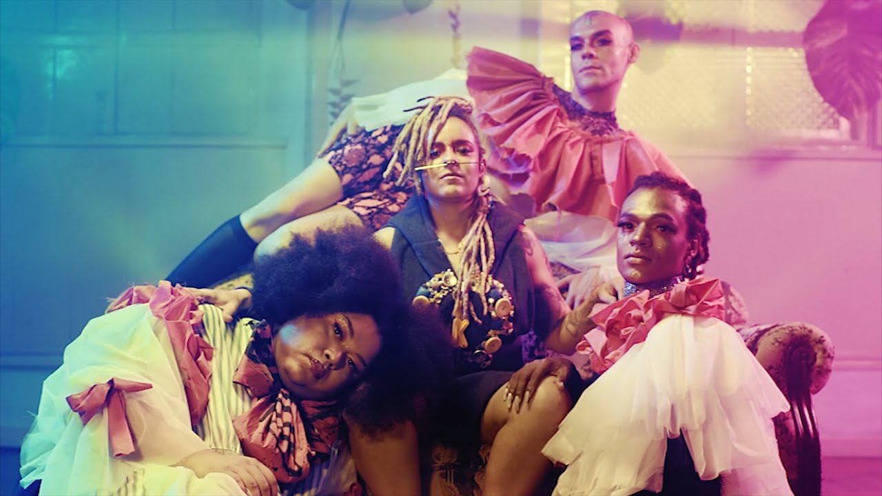 Karola Nunes - Tá Vendo Seu Moço? (Clipe Oficial)