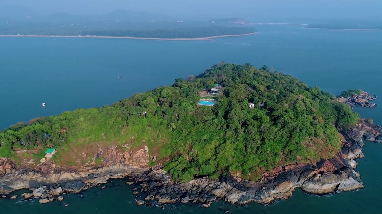 Cintacor Island Resort, Near Karwar, Goa, in the Arabian Sea