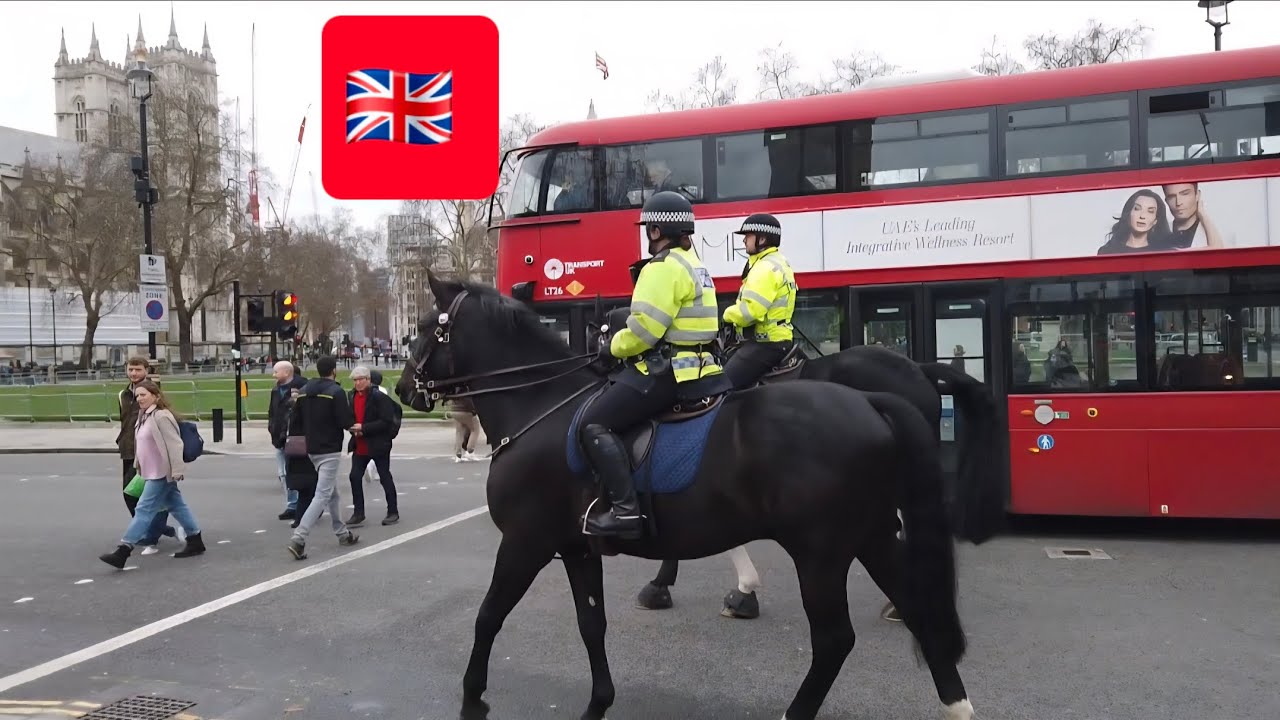 Walking around Big Ben 🇬🇧 