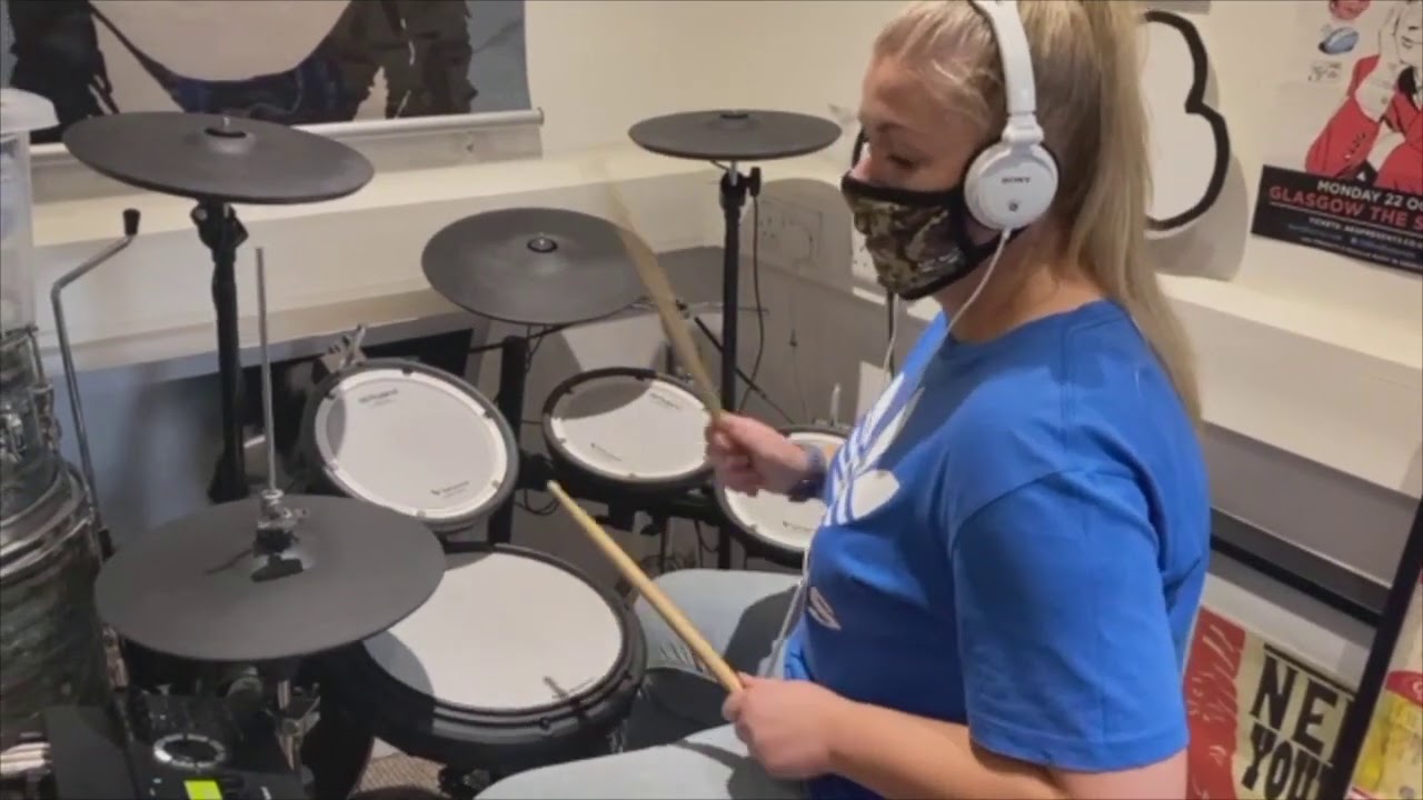 Joanna Simpson - Young Americans (David Bowie) Drum Cover
