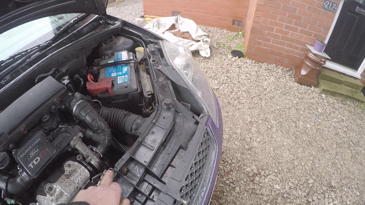 ford fiesta mk 6 bonnet hood won't close quick fix, nightmare frustrating