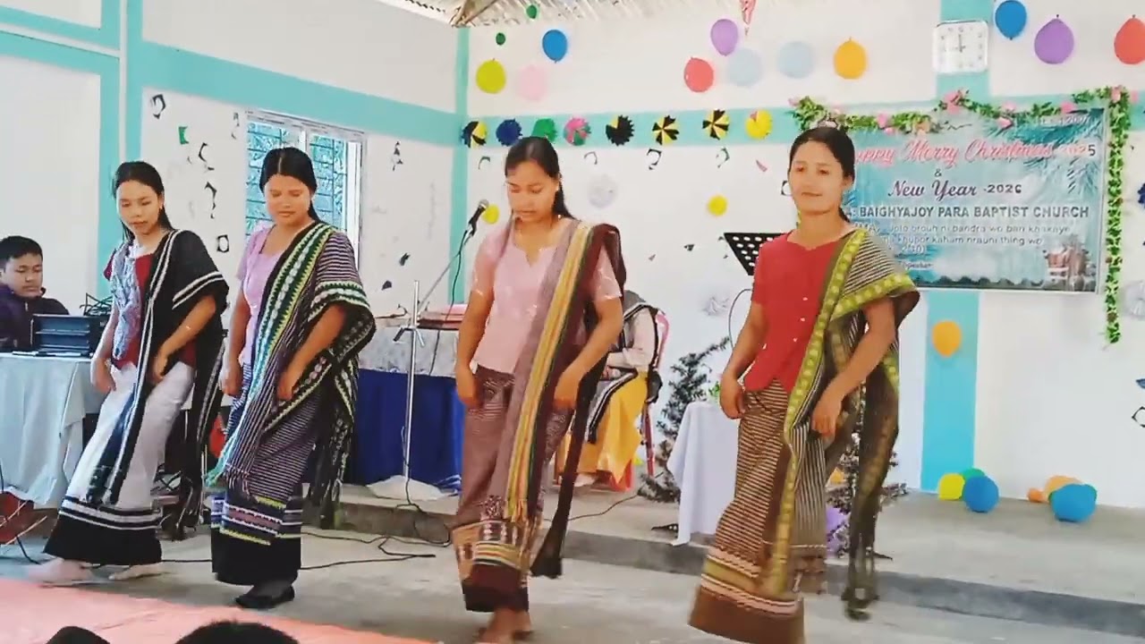 Happy new year borsi kta  phaidi joto phaidi cover dance  BAI GHYAJOY PARA