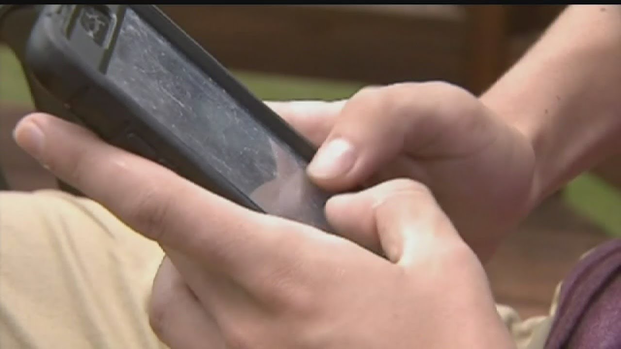 Phone addiction creating absent parents and disengaged teens