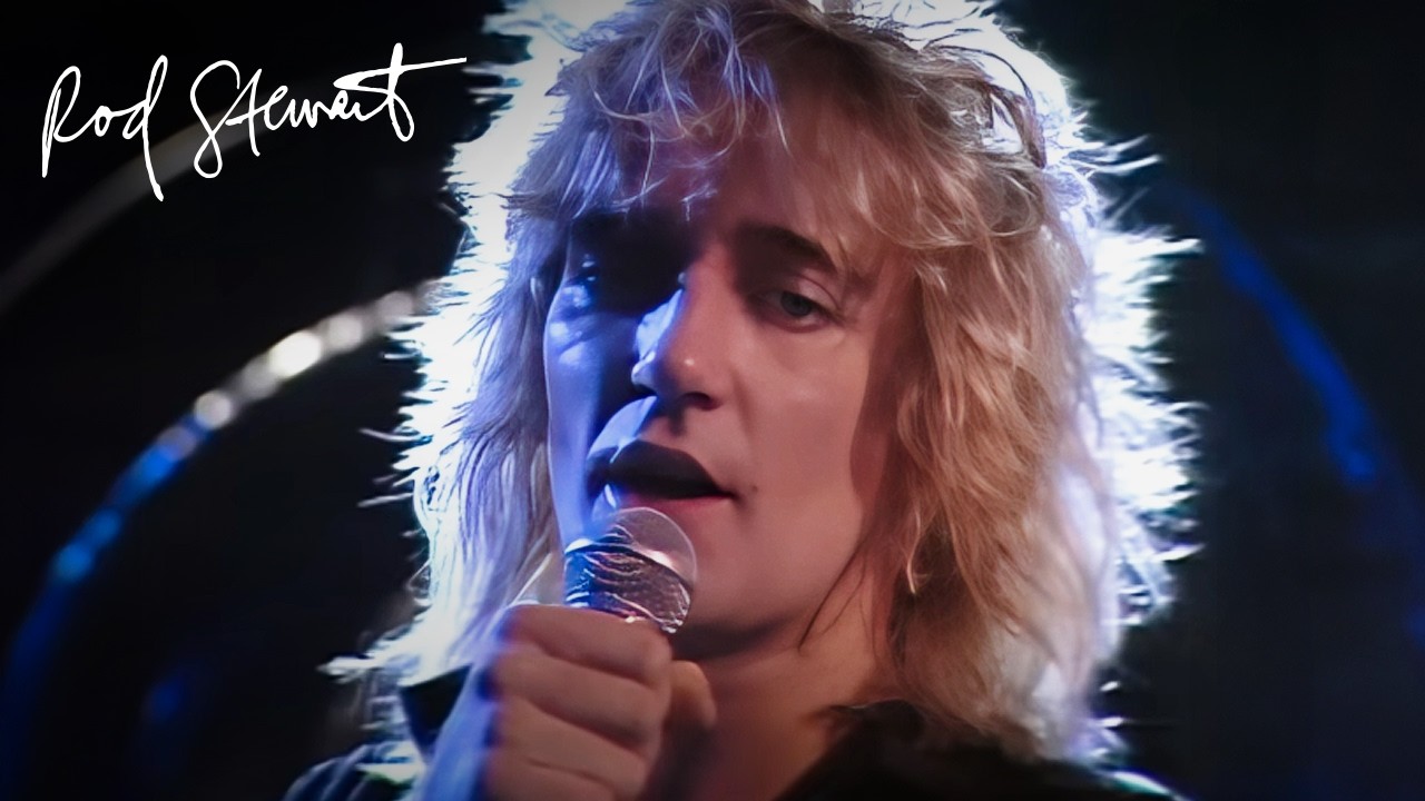 Rod Stewart - Ain’t Love A Bitch (Official Video)