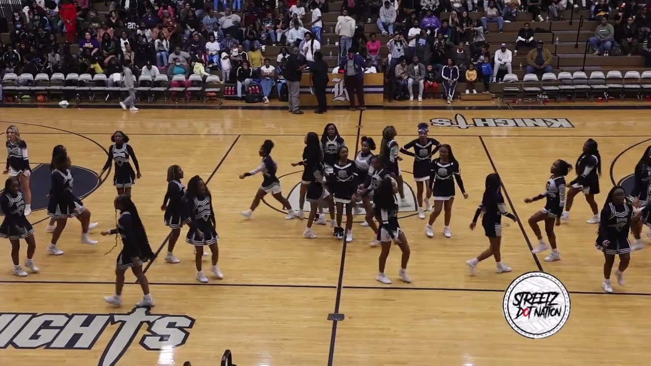 Riverside Cheerleaders Halftime Full Performance vs Washington County Game!