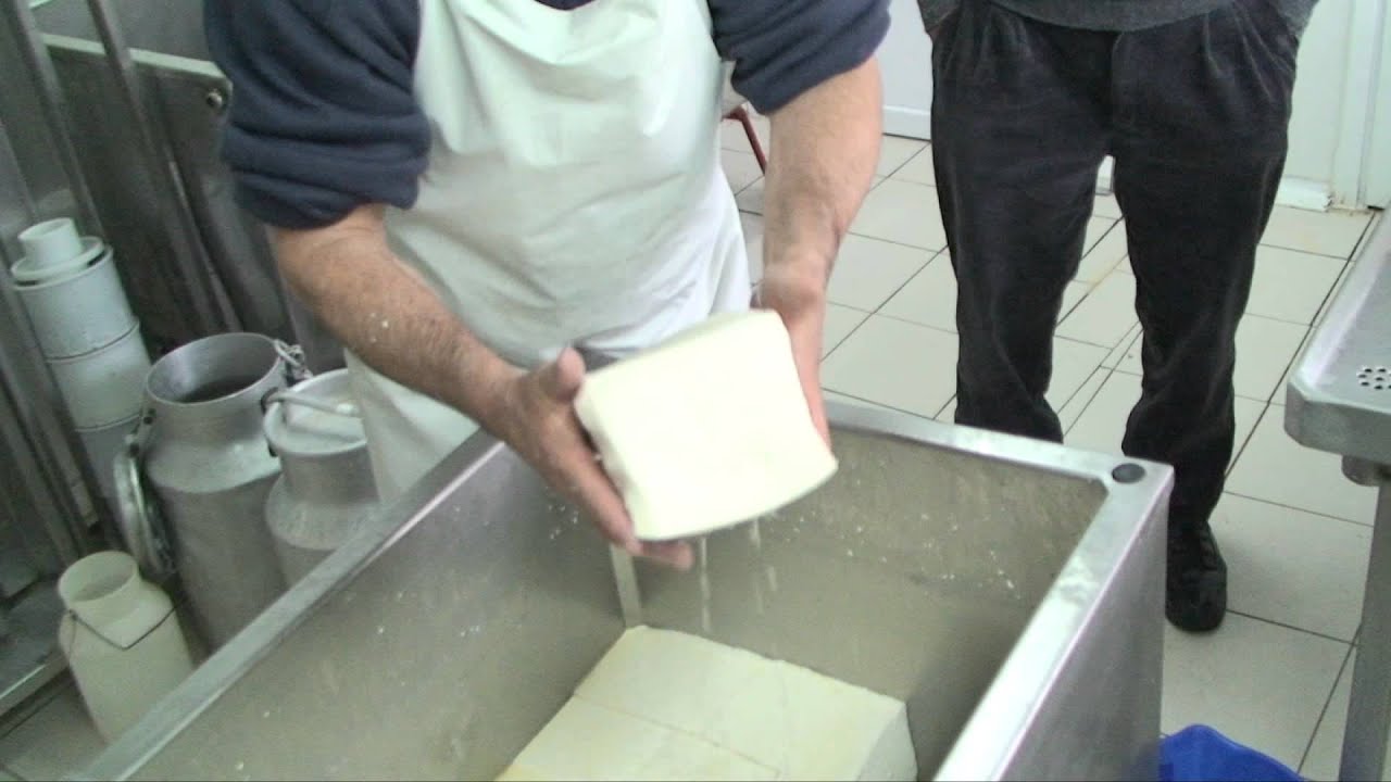 Idiazabal cheese (Traveline Basque Country and Navarra)