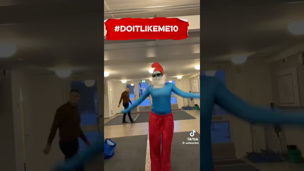 Dopeness the Smurfs hitn that #doitlikeme10 💙