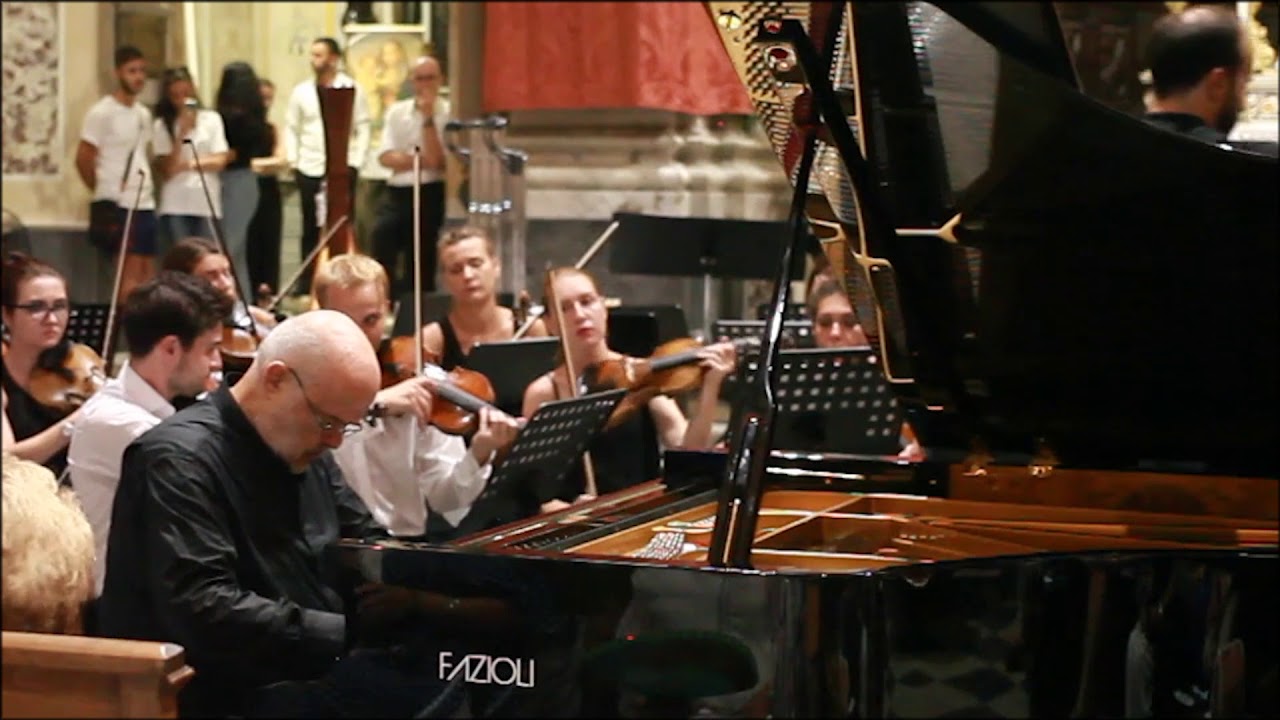 D.D.Shostakovich Piano Concerto n.2 Andante Lexo Toradze