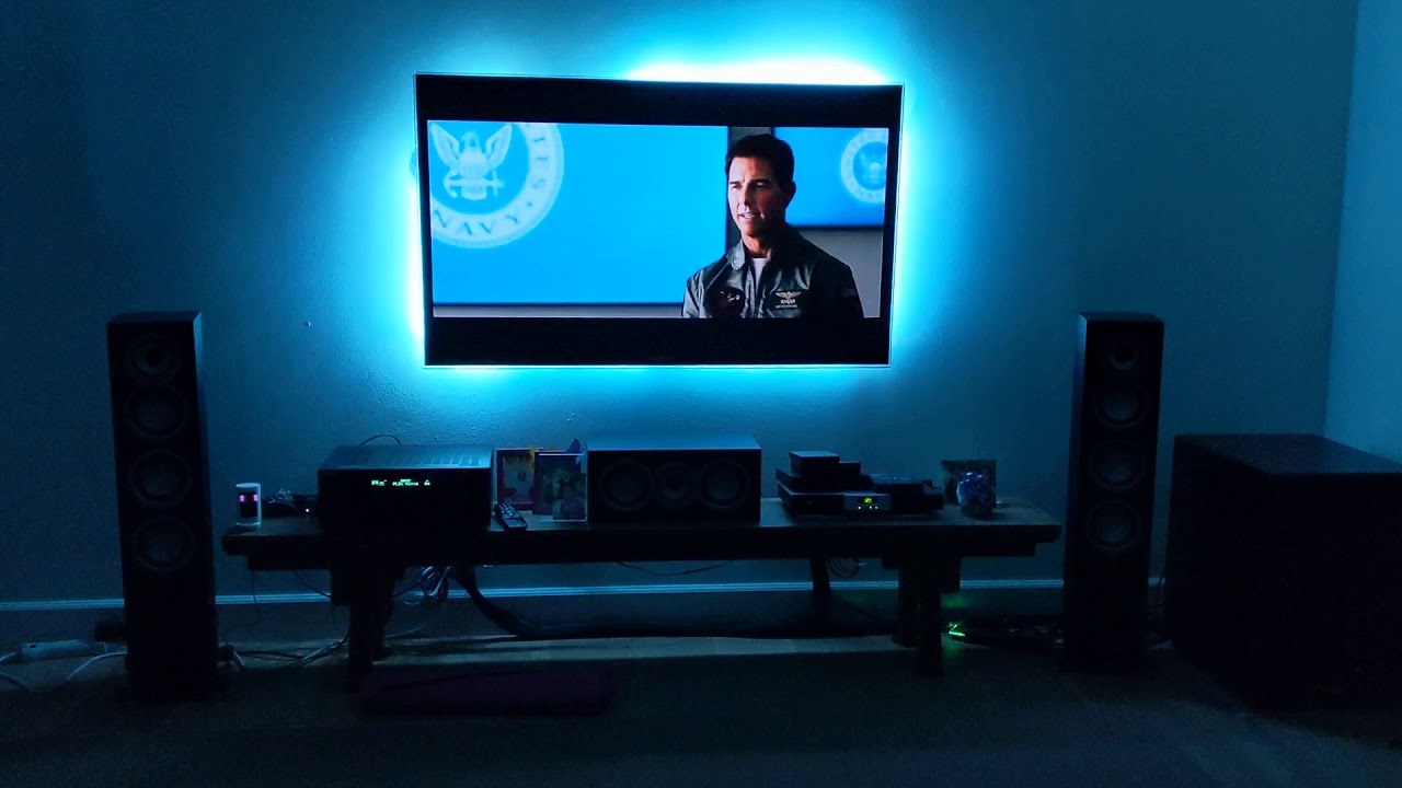 Demo of Philips Hue Play HDMI Sync Box