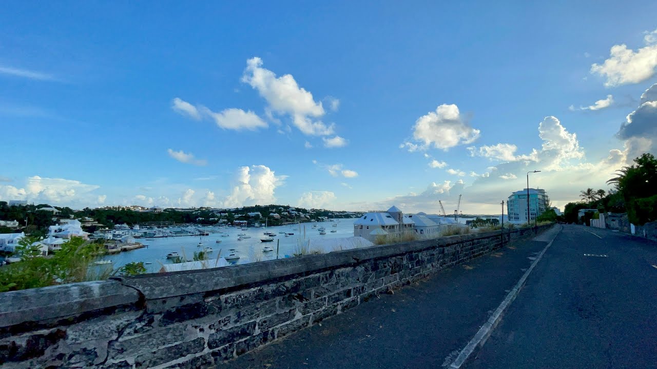 Drive International airport to city of Hamilton Bermuda