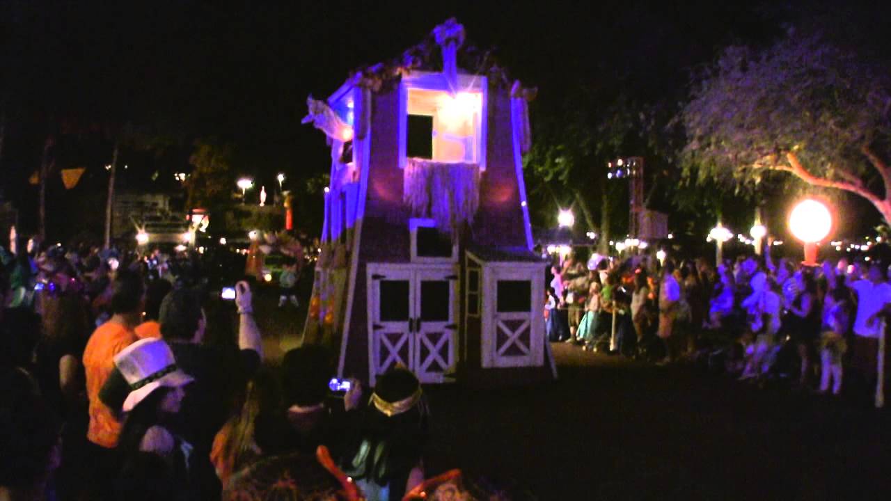 Mickey's Boo-to-You Halloween Parade at the Magic Kingdom (2014)
