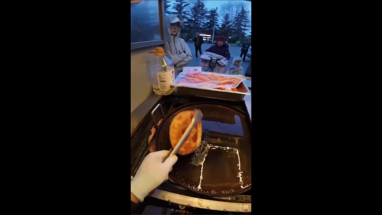 Street Style Egg Burger