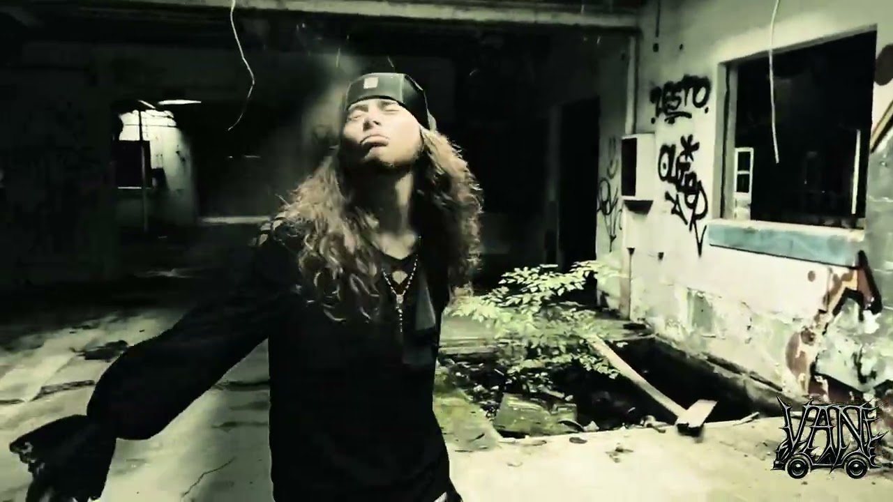 VAN -CRASH (OFFICIAL MUSIC VIDEO)prod. @tiresssunderratedclub 