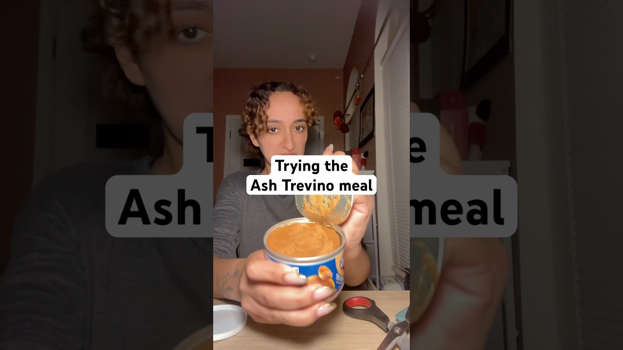 Cheetos and bean dip #ashtrevino #tiktokvideo #eatingshow #trywithme