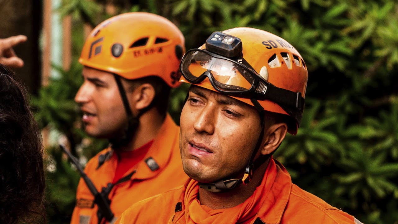Homenagem ao Corpo de Bombeiros de Minas Gerais em sessão do filme Vingadores Ultimato