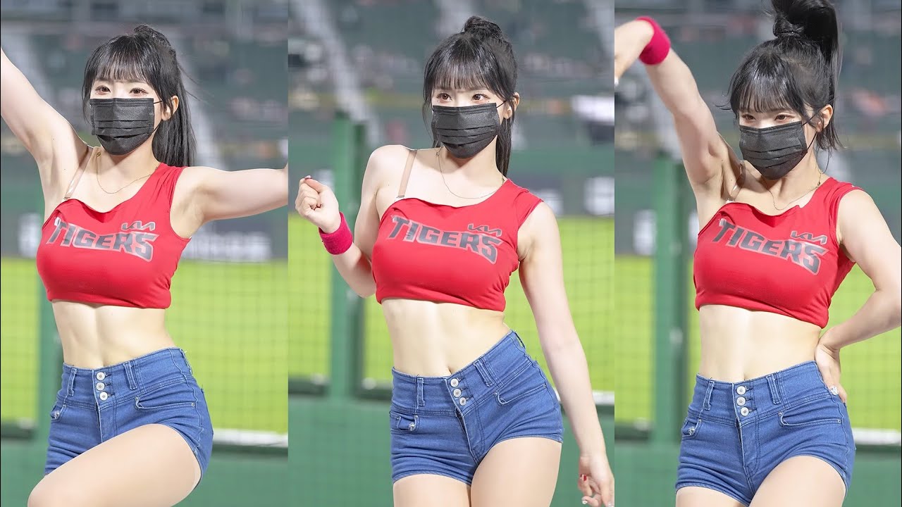 Lee Da-hye's Cheerleading to 'RUN2U (Stayc)' at Kia Tigers Game | Fancam #leedahye #kiatigers