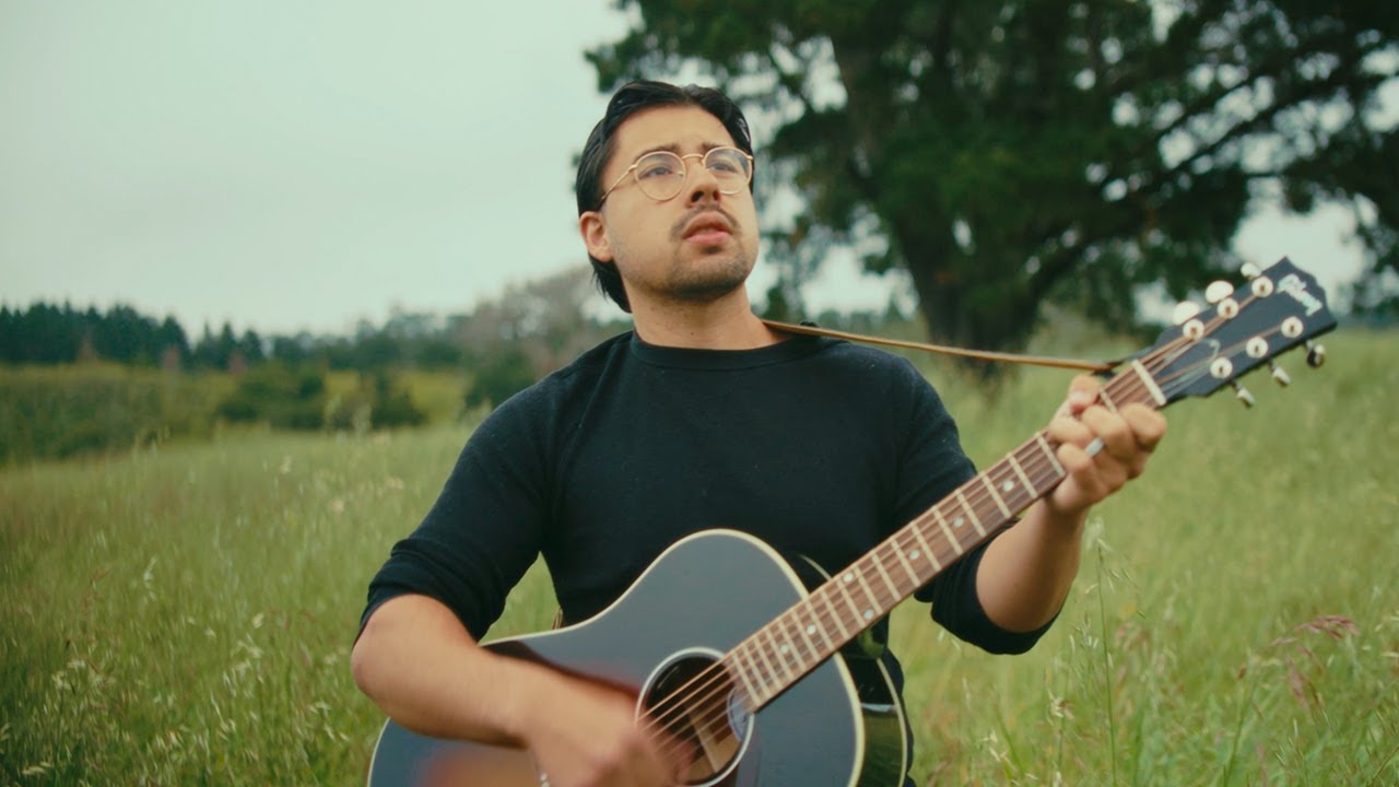 Ivan Castro - Loaves (Live Acoustic)