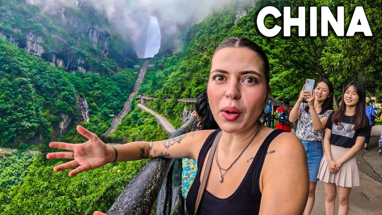 COMO É A IMPRESSIONANTE PORTA DO CÉU, NA CHINA