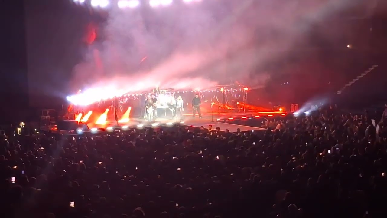 Three Days Grace - Riot (Live at Allstate Arena, Chicago 2026)