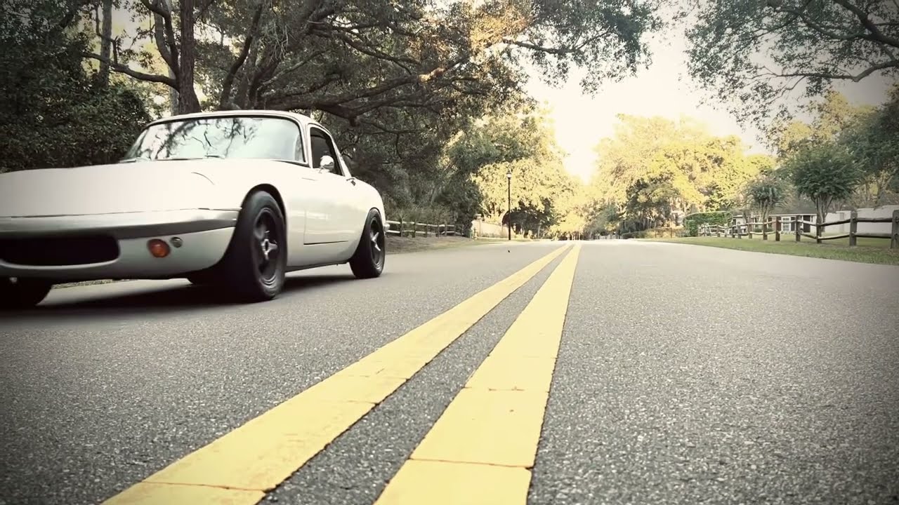 1966 Lotus Elan S3 Coupe - Driving
