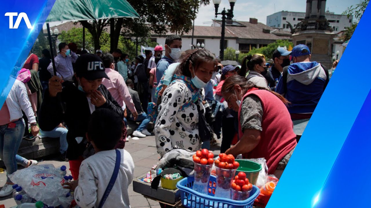 Los comerciantes informales se han tomado varias calles de Quito