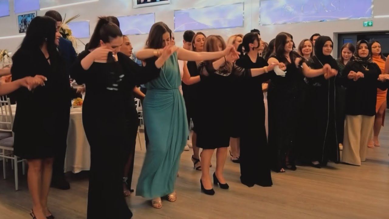 Grup 12 ile Coşkulu Halay Potporisi