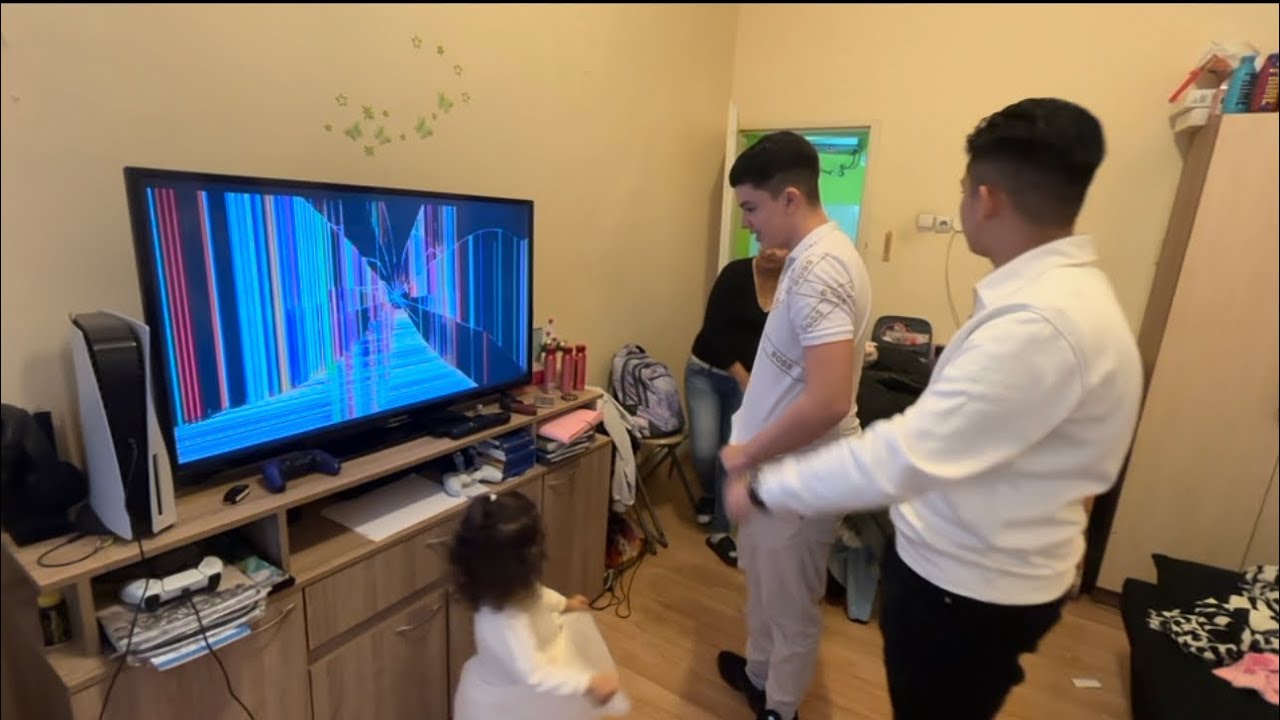 A Testv&eacute;r Show 3.r&eacute;sz
