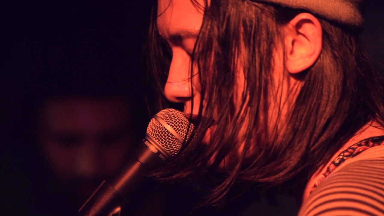 Froth 'Turn it off' - Live at The Shacklewell Arms