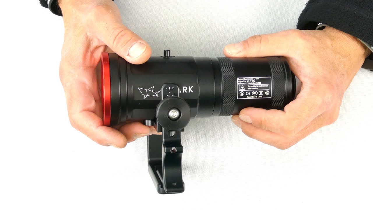 Unboxing the Shark Artemis Handheld Dive Light